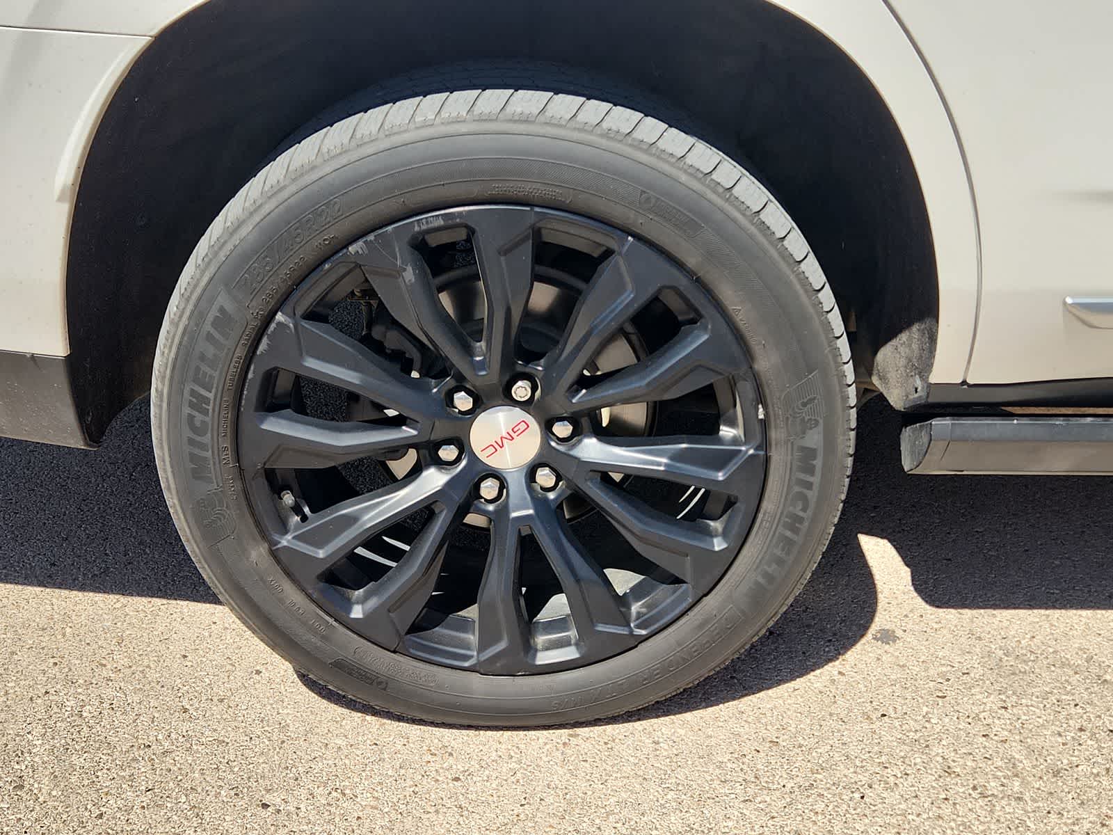 used 2021 GMC Yukon car, priced at $46,999