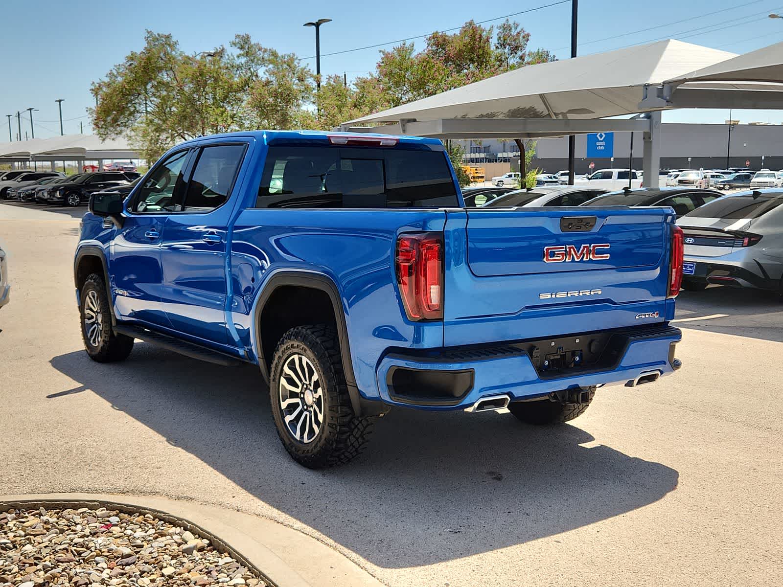 used 2022 GMC Sierra 1500 car, priced at $50,999