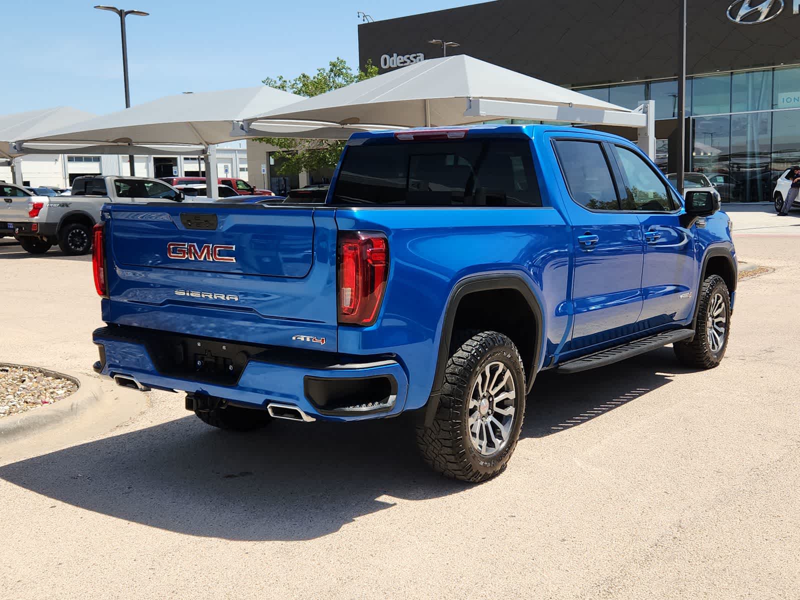 used 2022 GMC Sierra 1500 car, priced at $50,999