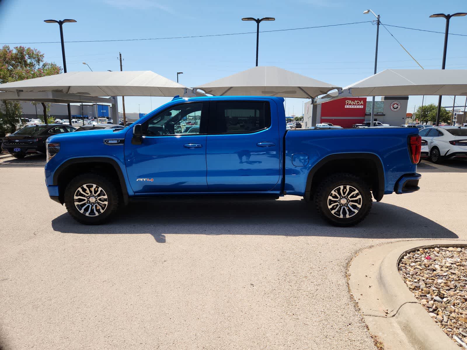 used 2022 GMC Sierra 1500 car, priced at $50,999
