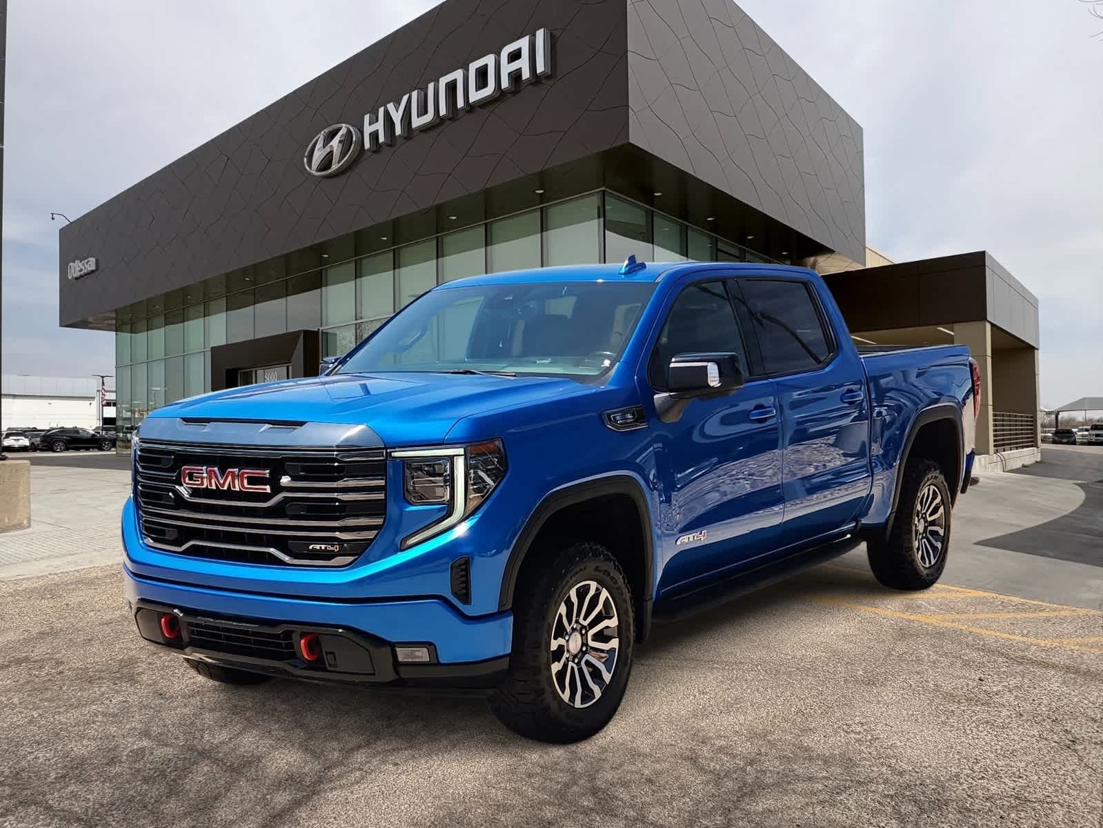 used 2022 GMC Sierra 1500 car, priced at $52,999