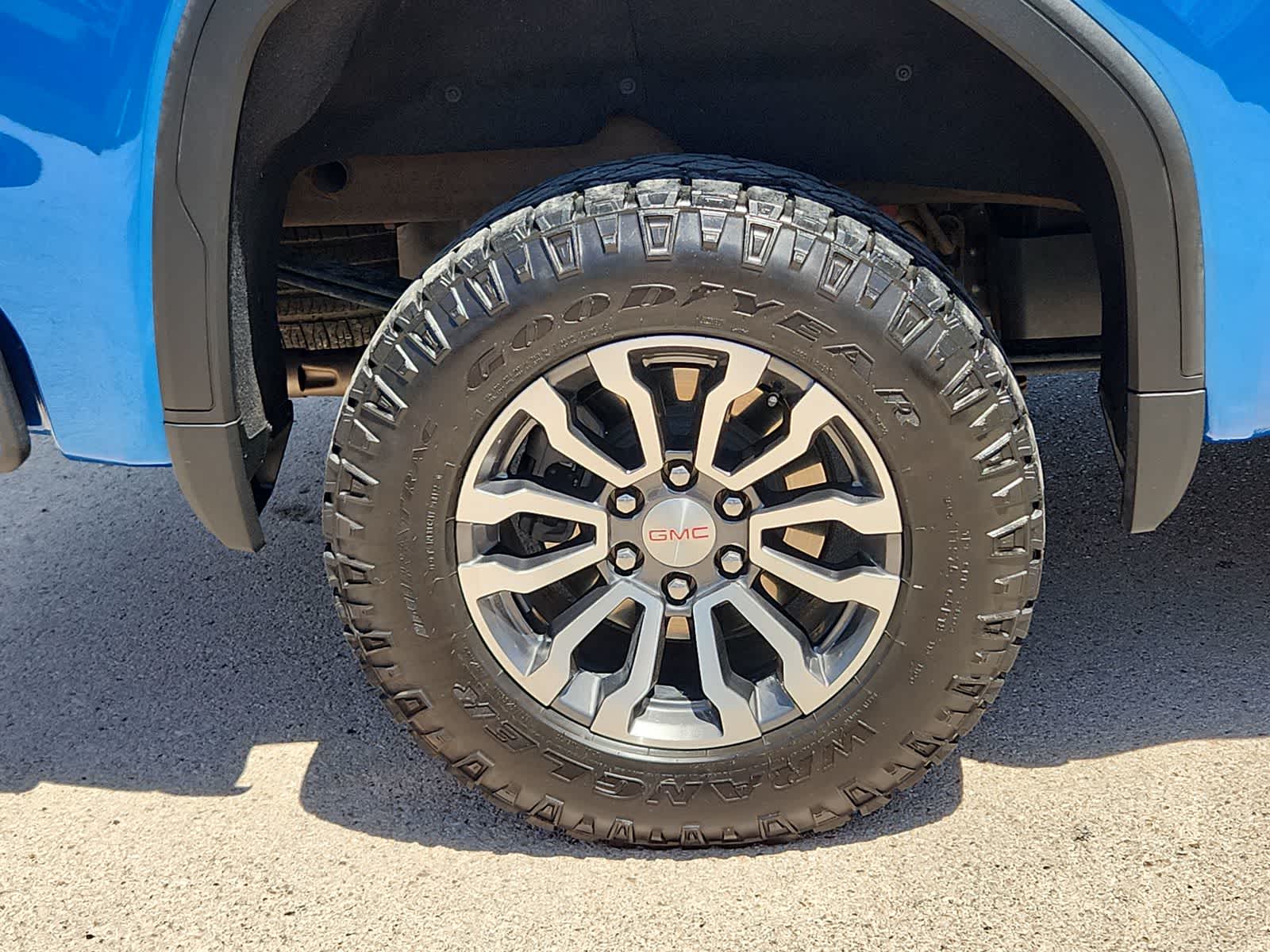 used 2022 GMC Sierra 1500 car, priced at $50,999