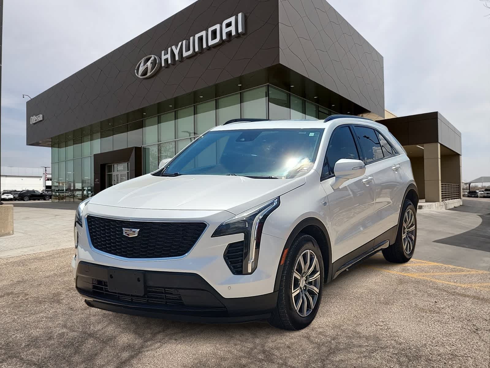 used 2021 Cadillac XT4 car, priced at $24,999