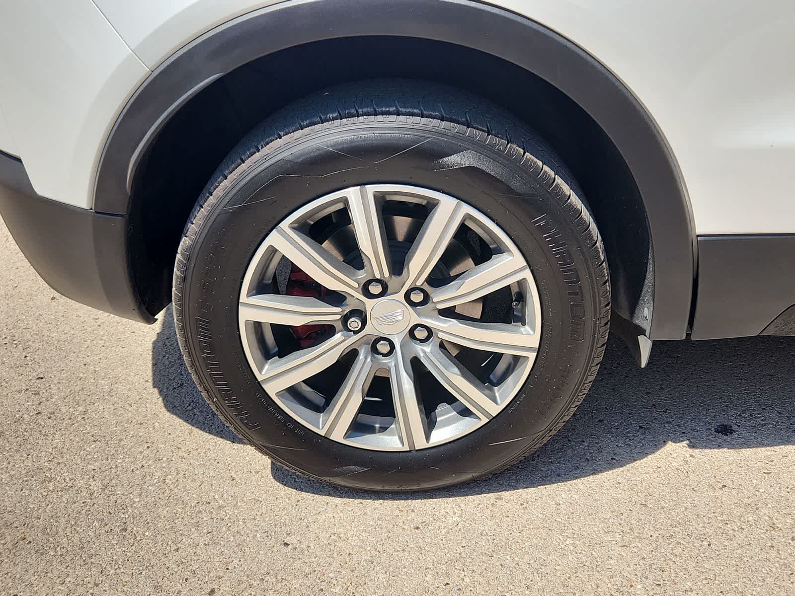 used 2021 Cadillac XT4 car, priced at $24,999