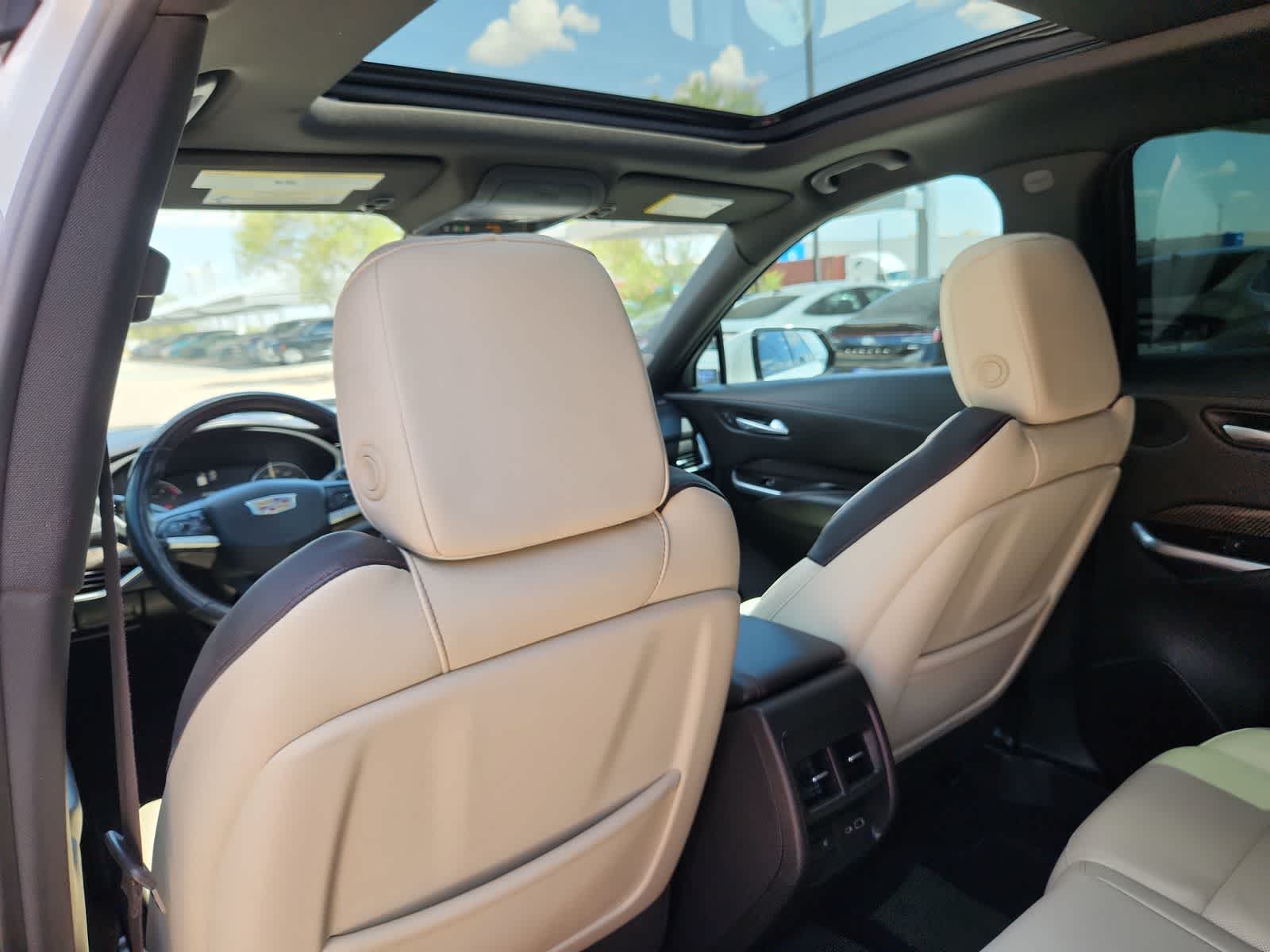 used 2021 Cadillac XT4 car, priced at $24,999