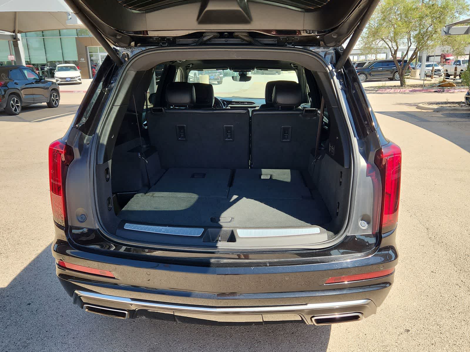 used 2020 Cadillac XT6 car, priced at $26,999