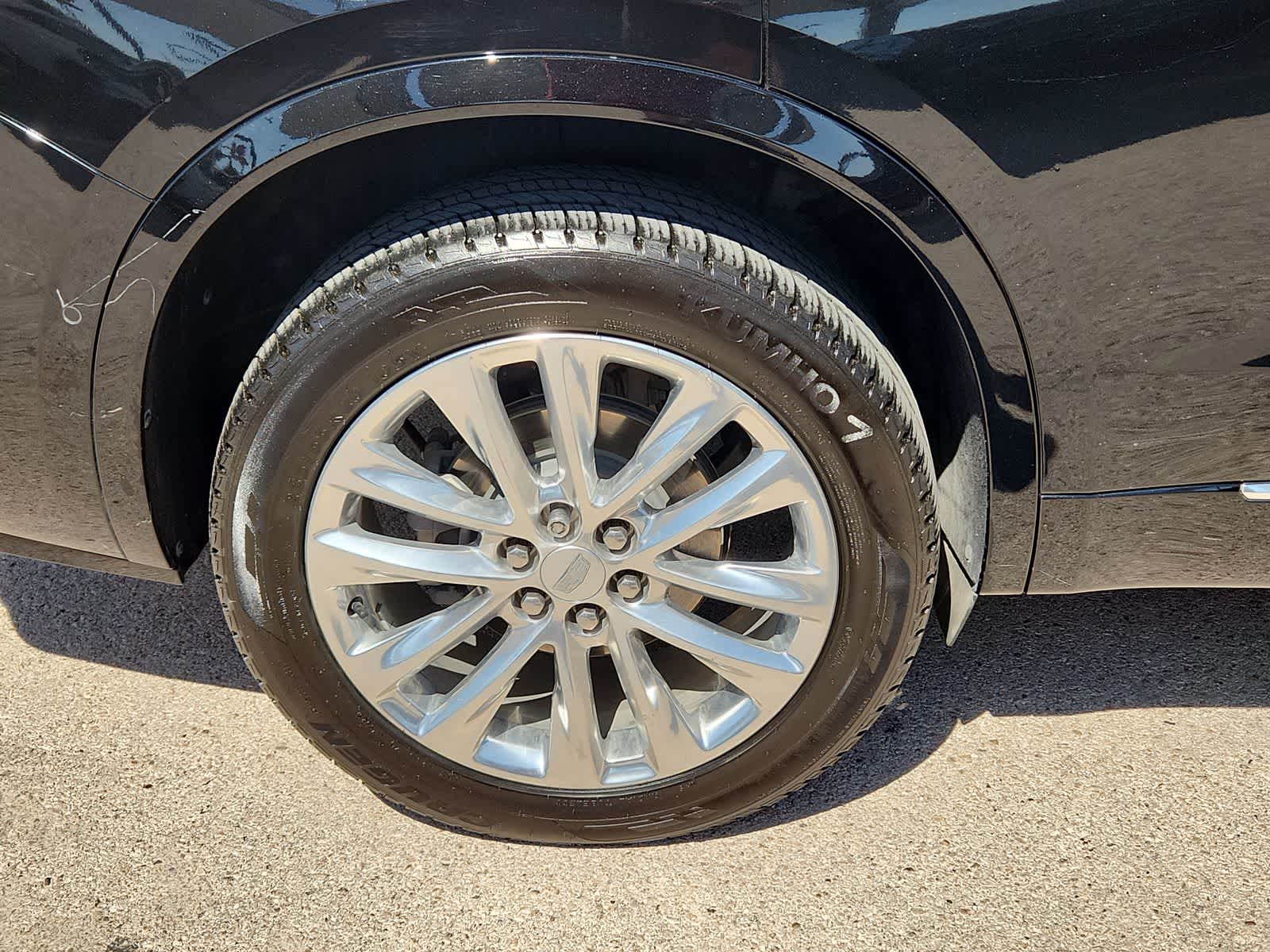 used 2020 Cadillac XT6 car, priced at $26,999