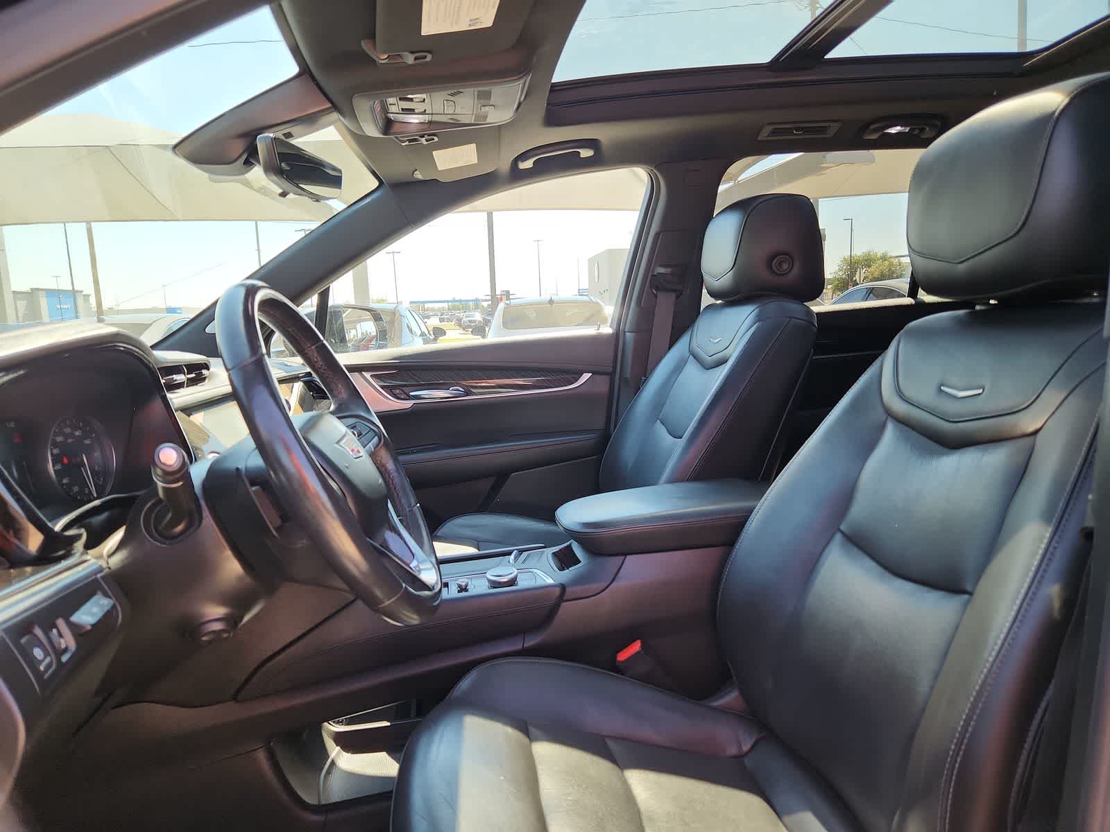 used 2020 Cadillac XT6 car, priced at $26,999