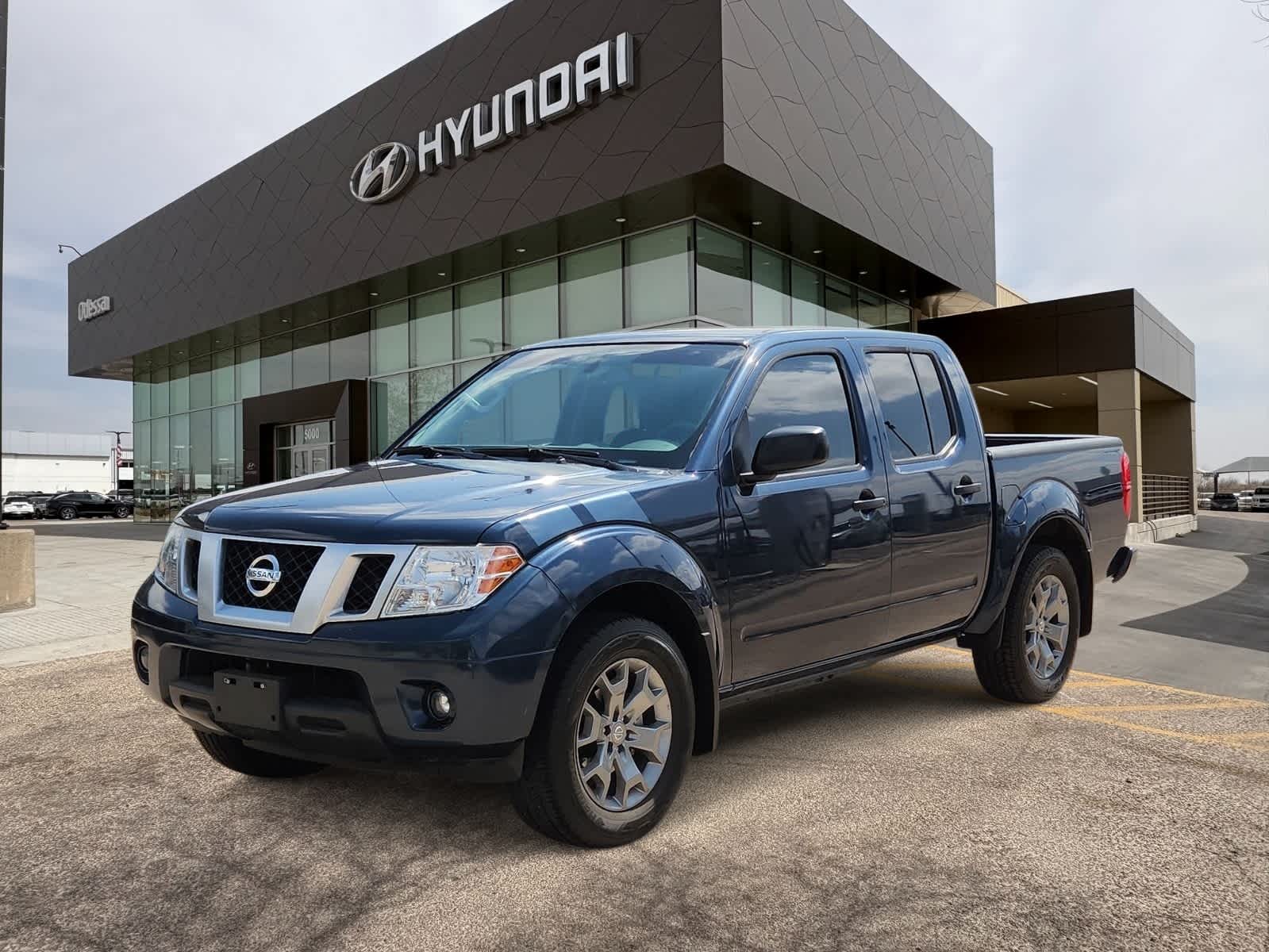 used 2020 Nissan Frontier car, priced at $23,999