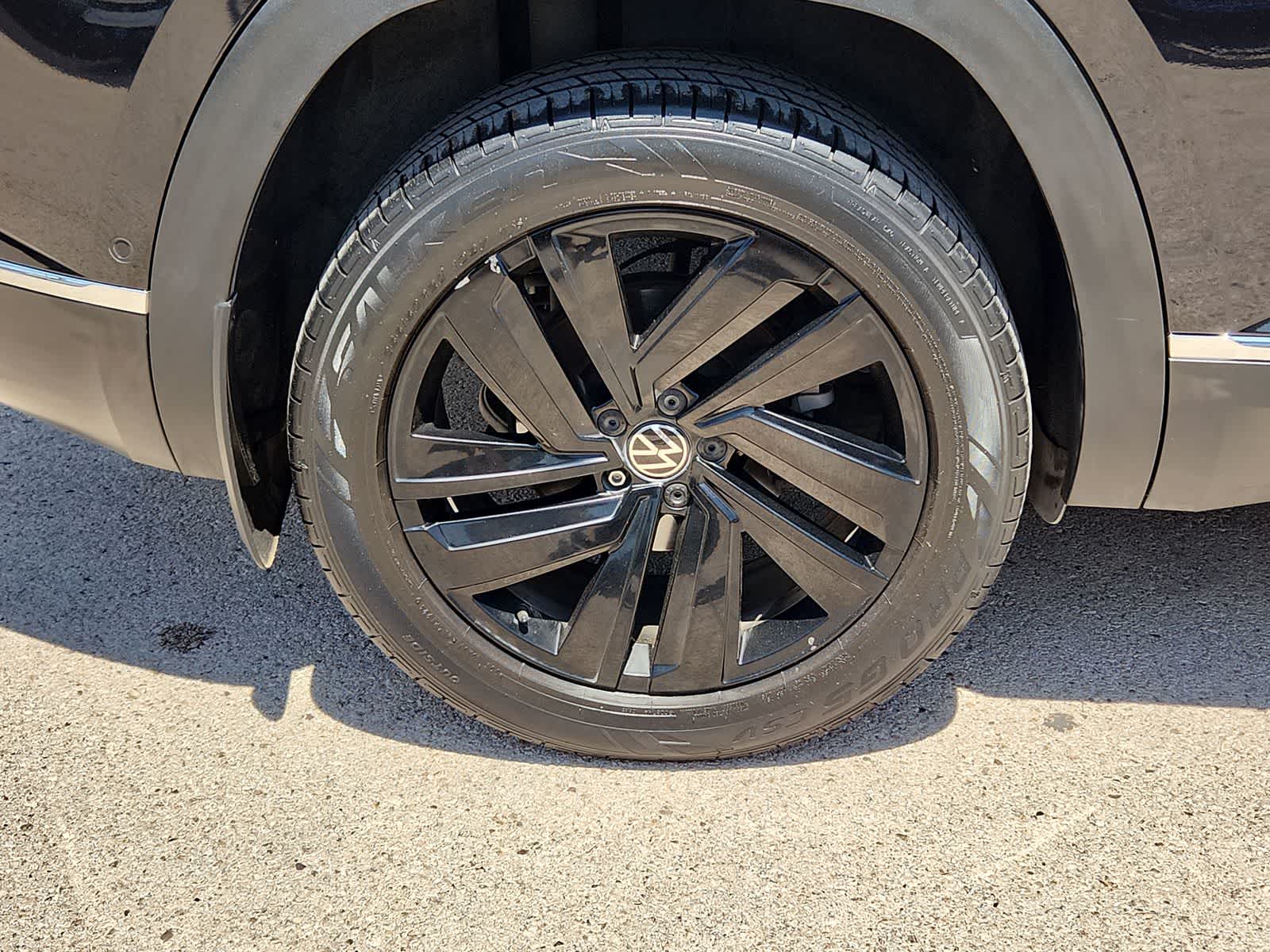 used 2021 Volkswagen Atlas Cross Sport car, priced at $23,999