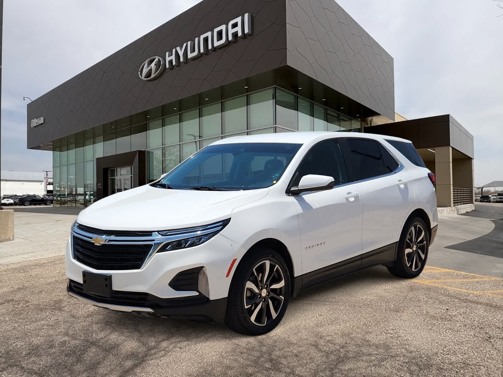 used 2022 Chevrolet Equinox car, priced at $22,999