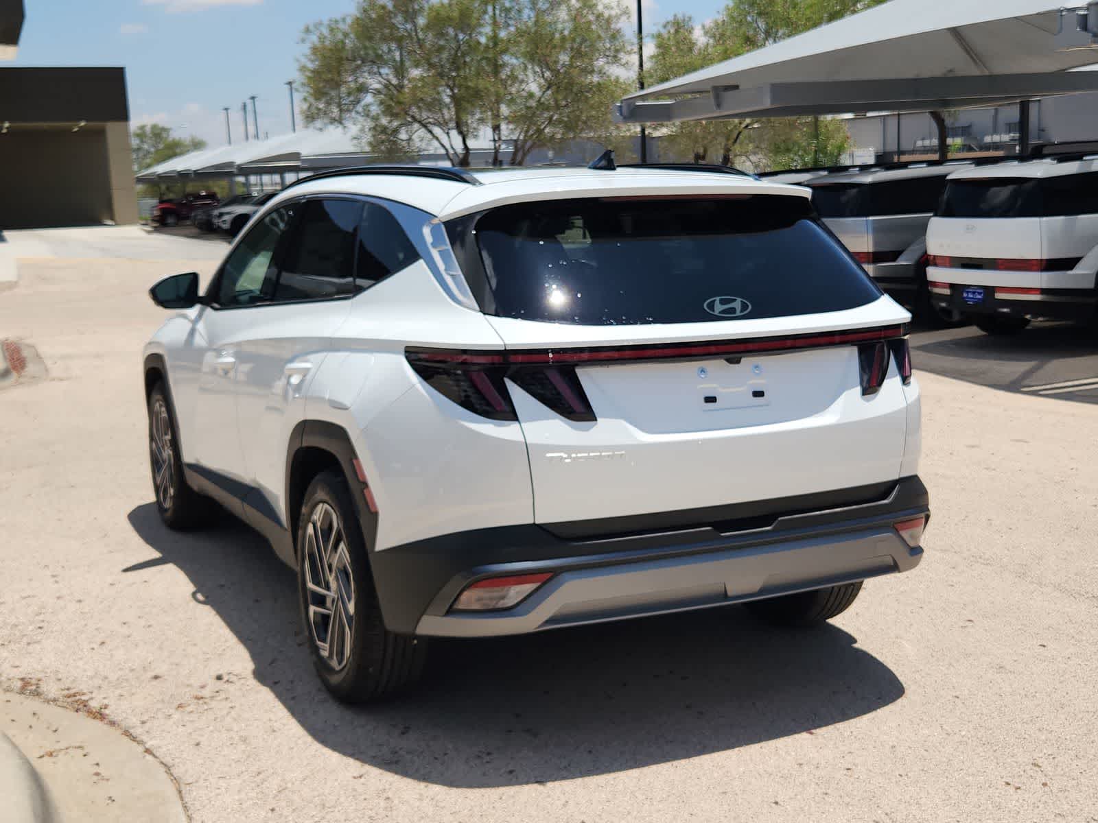 new 2025 Hyundai Tucson car, priced at $38,205