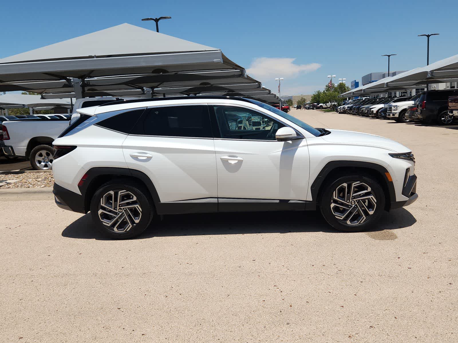 new 2025 Hyundai Tucson car, priced at $38,205