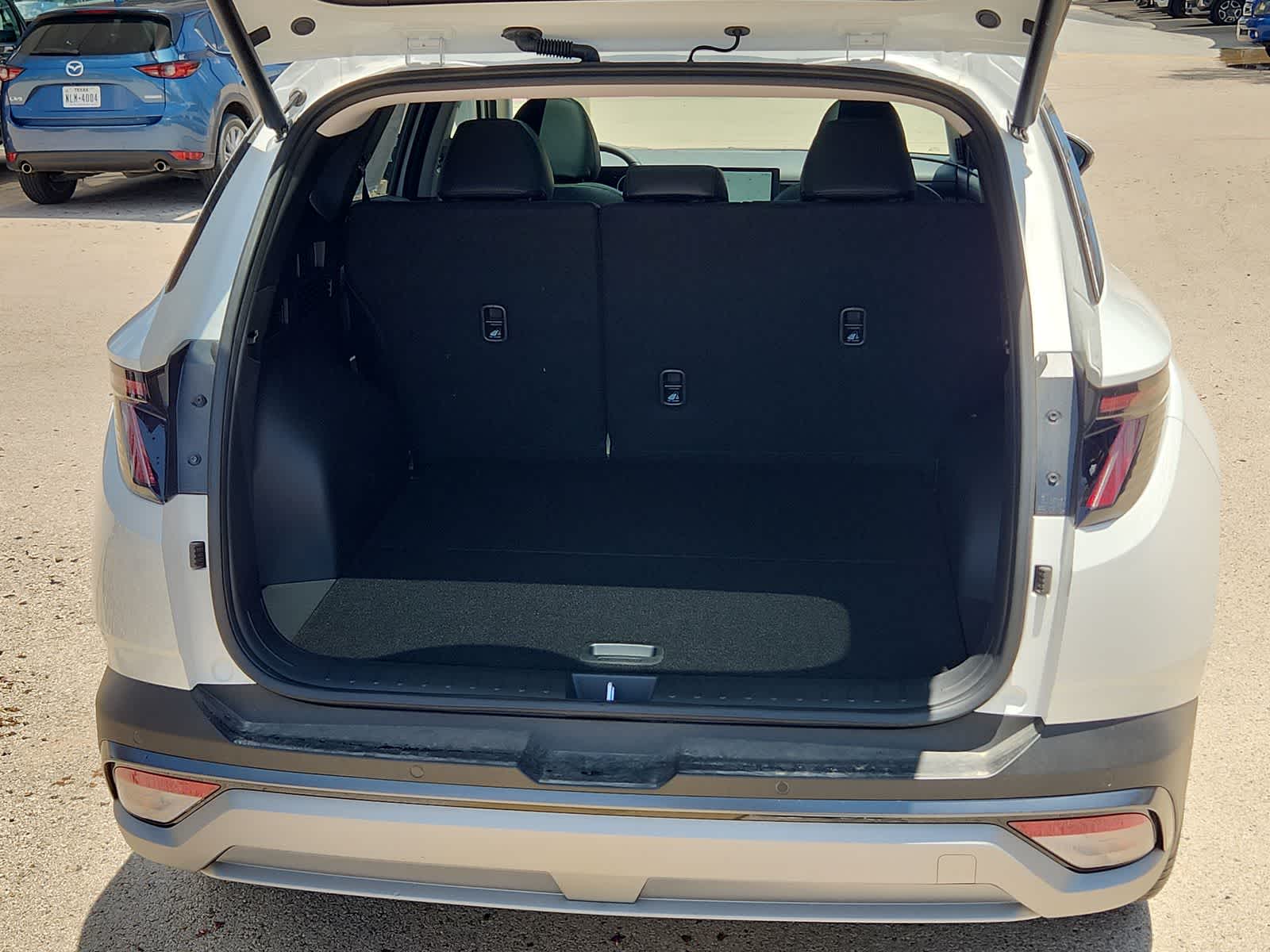 new 2025 Hyundai Tucson car, priced at $38,205