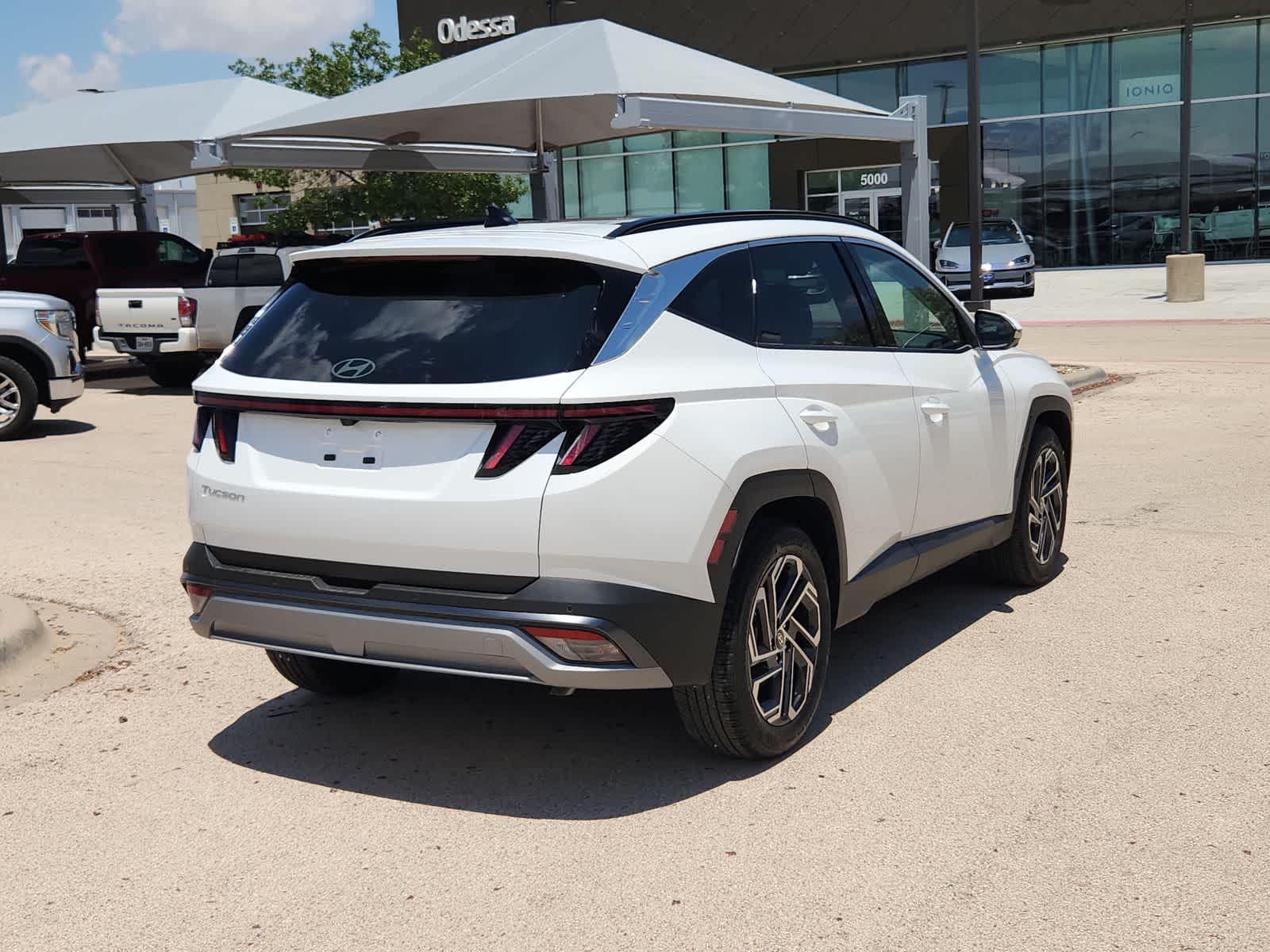 new 2025 Hyundai Tucson car, priced at $38,260