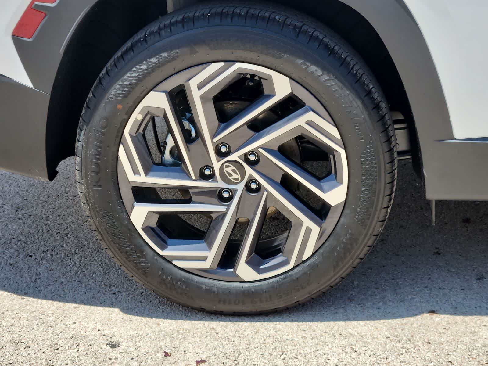 new 2025 Hyundai Tucson car, priced at $38,260