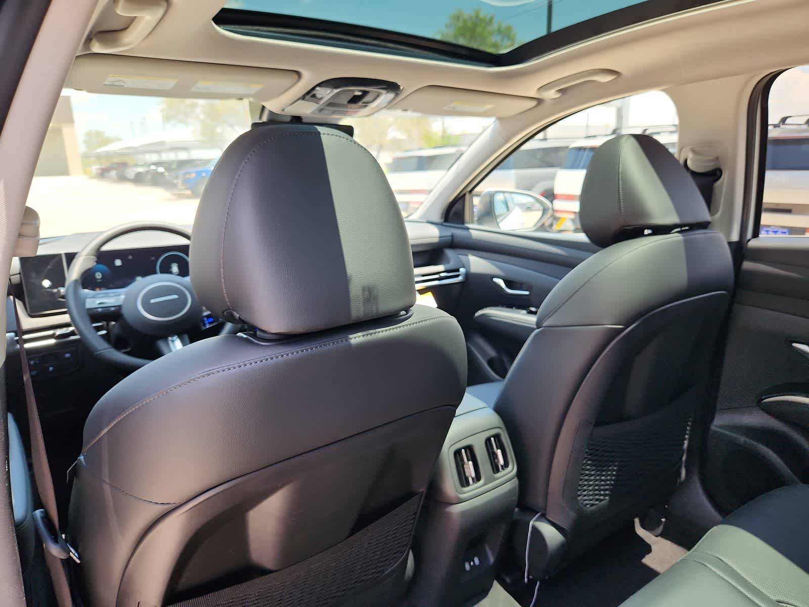 new 2025 Hyundai Tucson car, priced at $38,260