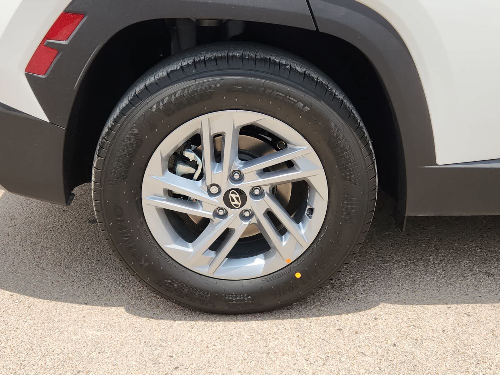 new 2025 Hyundai Tucson car, priced at $31,250