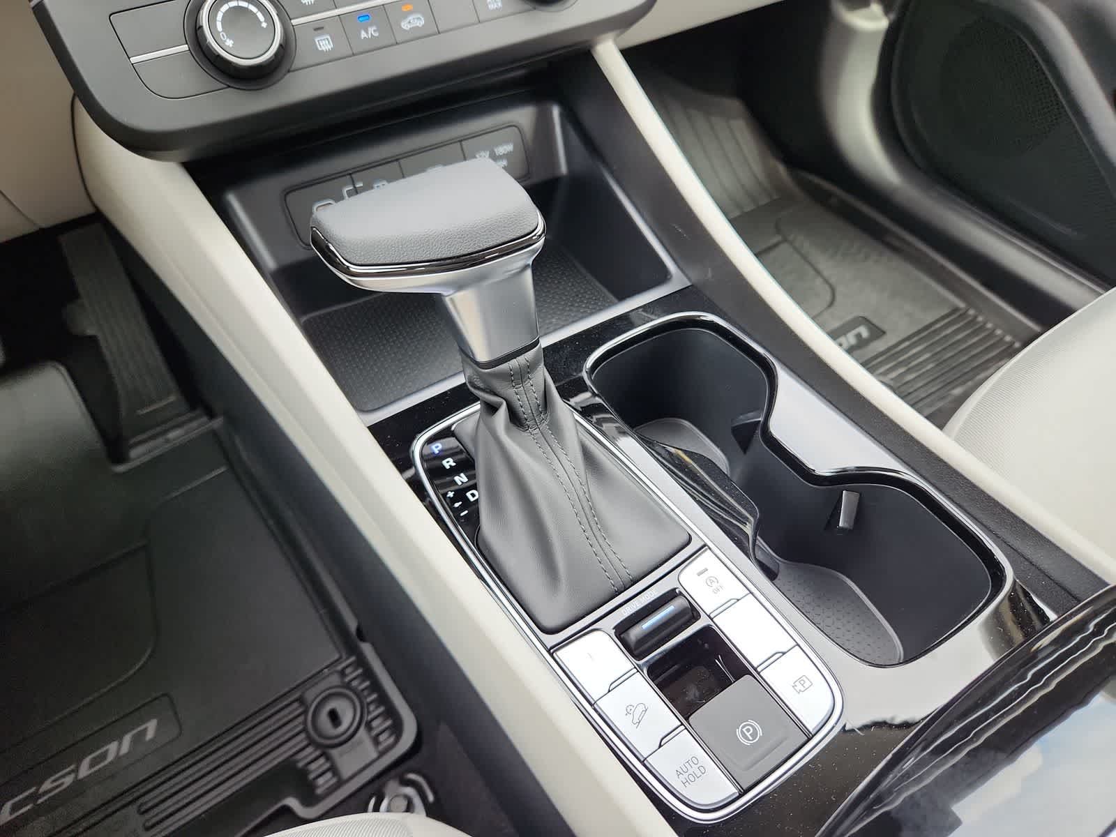 new 2025 Hyundai Tucson car, priced at $31,250