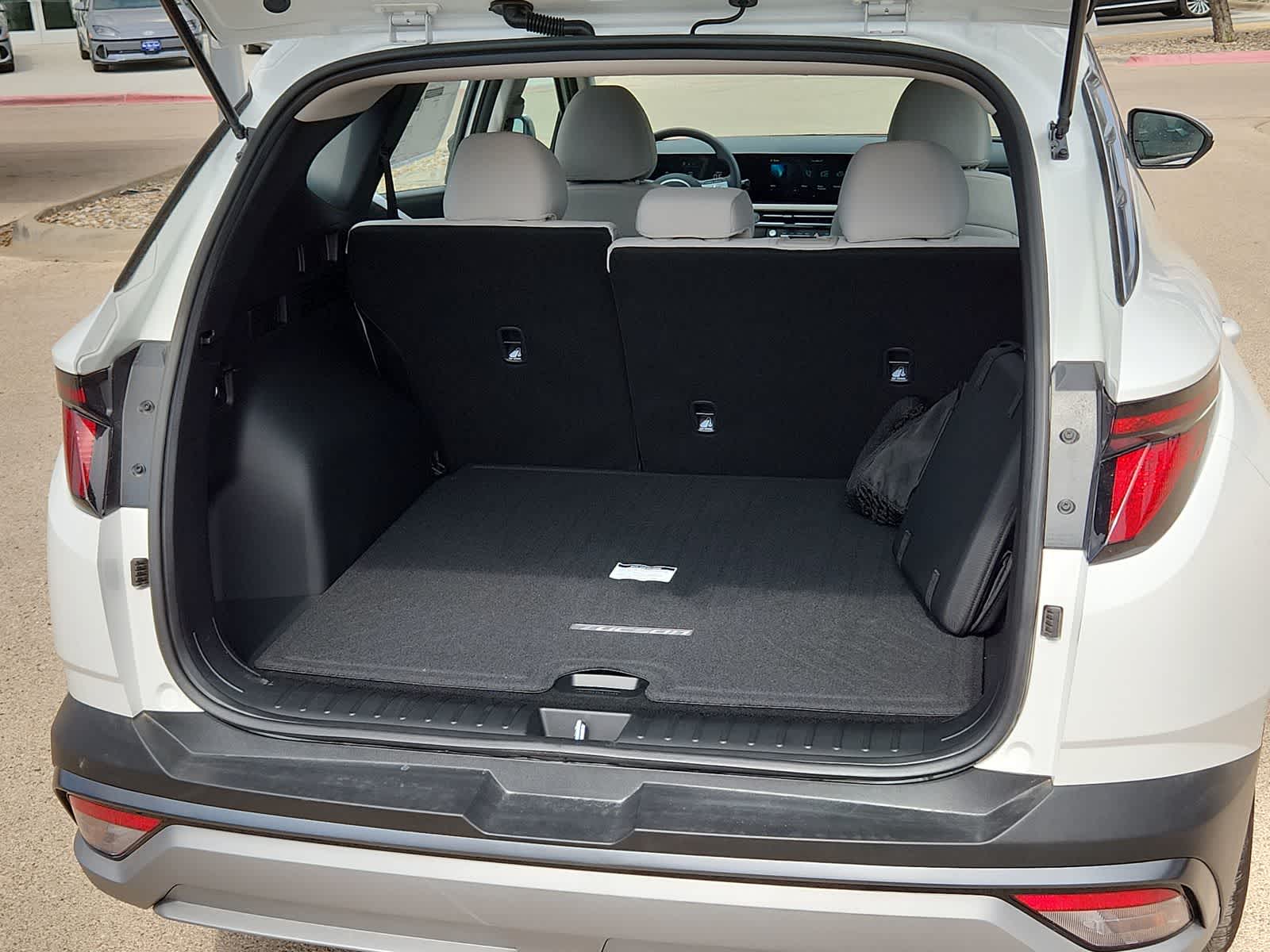 new 2025 Hyundai Tucson car, priced at $31,250
