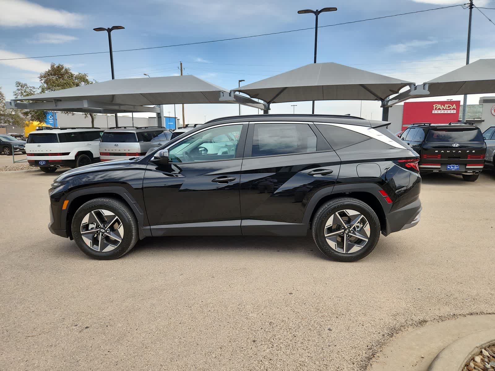 new 2025 Hyundai Tucson car, priced at $32,655