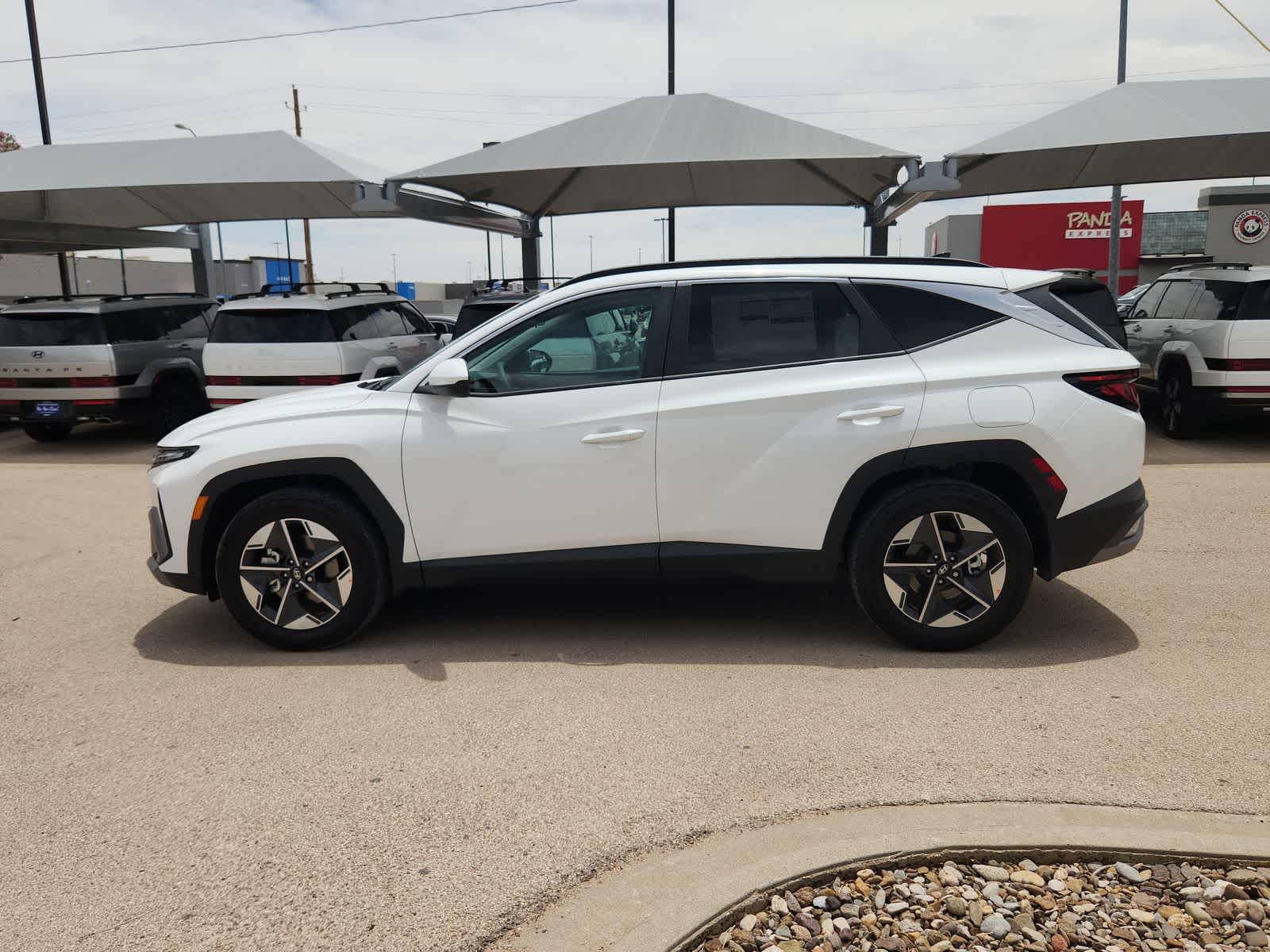new 2025 Hyundai Tucson car, priced at $33,155