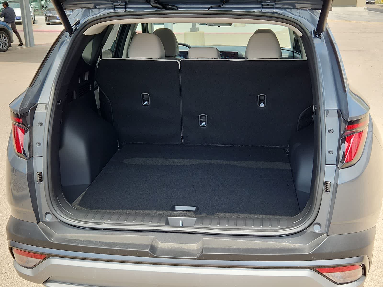 new 2025 Hyundai Tucson car, priced at $32,655