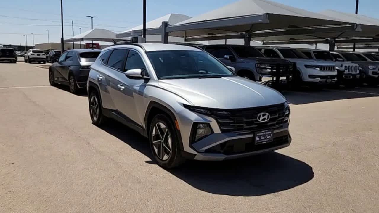 new 2025 Hyundai Tucson car, priced at $32,610