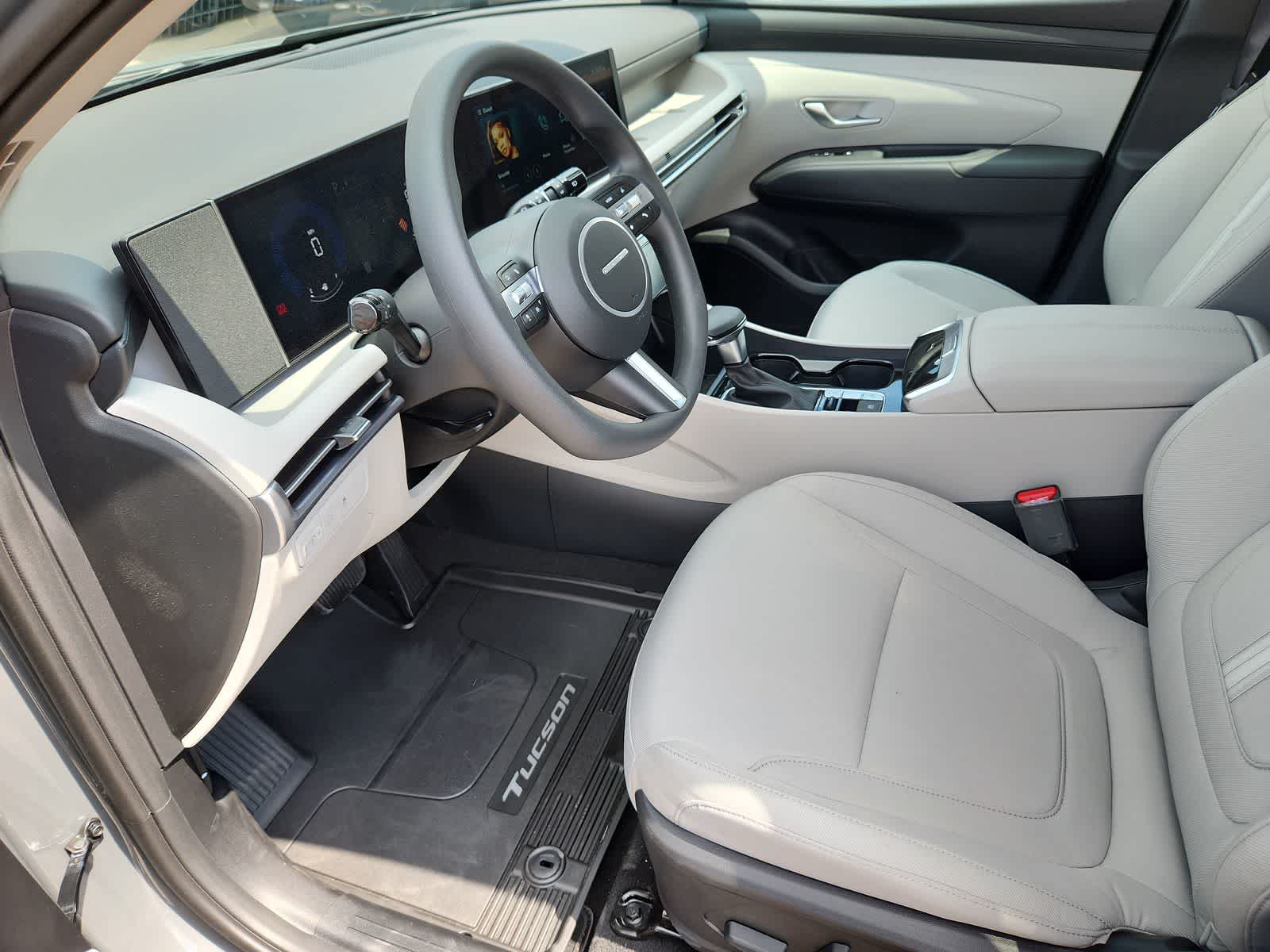 new 2025 Hyundai Tucson car, priced at $32,610
