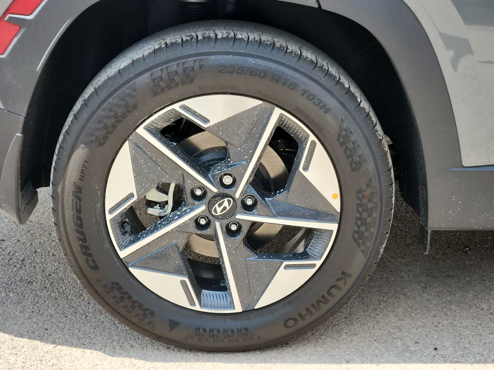 new 2025 Hyundai Tucson car, priced at $32,610