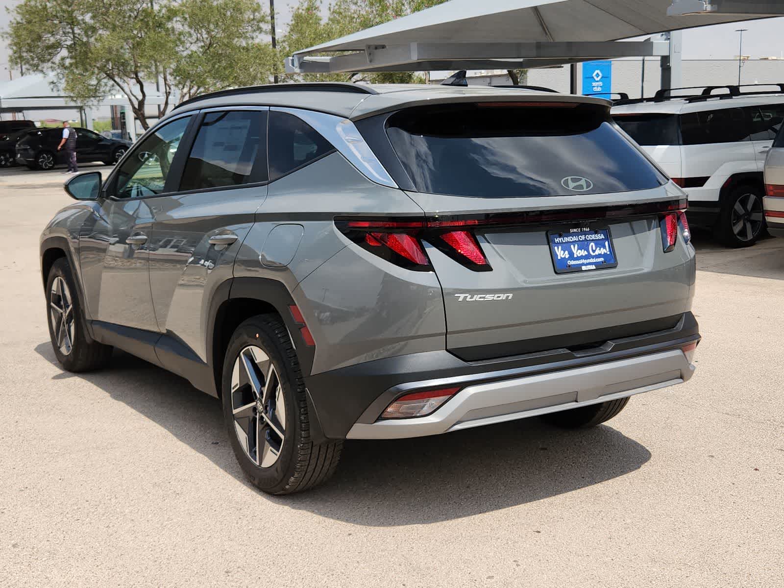 new 2025 Hyundai Tucson car, priced at $32,610