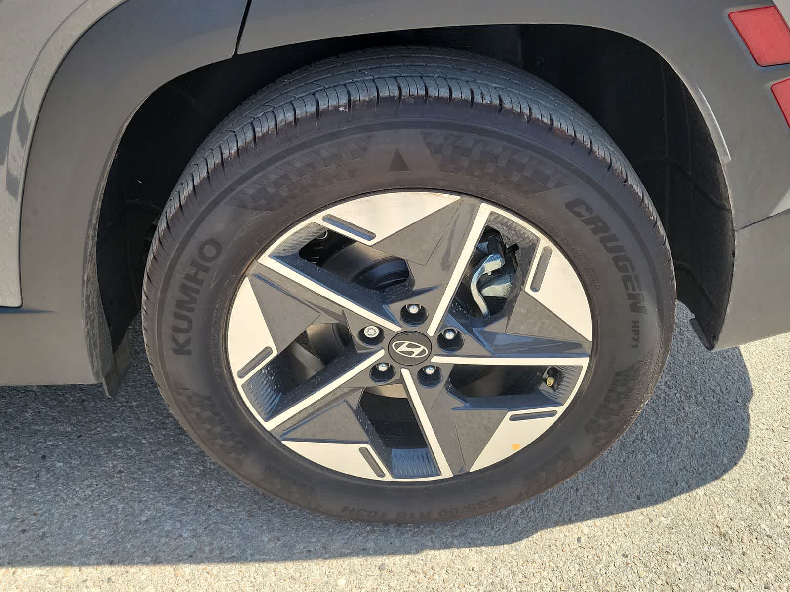new 2025 Hyundai Tucson car, priced at $35,130