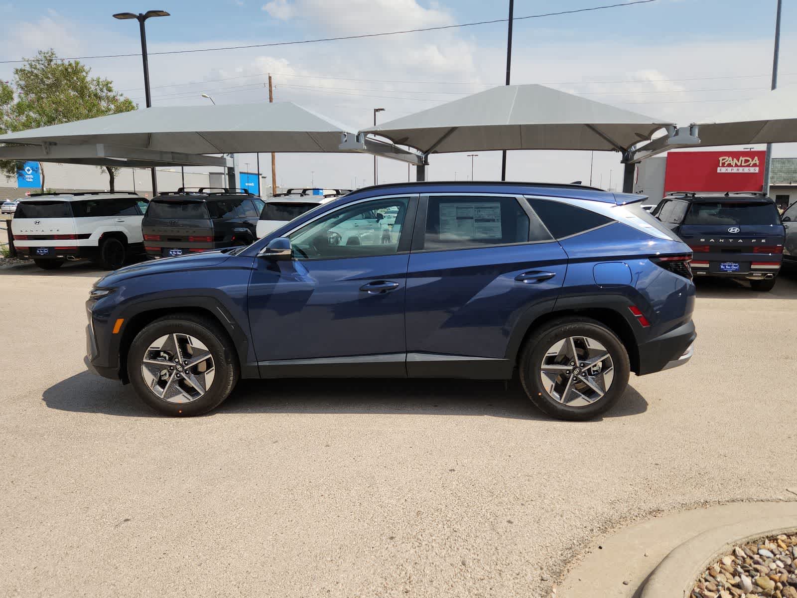 new 2025 Hyundai Tucson car, priced at $35,075