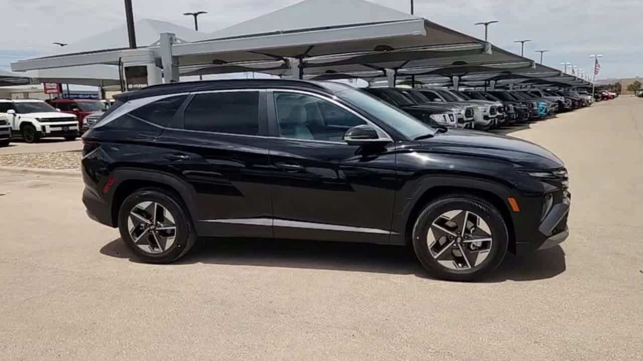 new 2025 Hyundai Tucson car, priced at $35,075