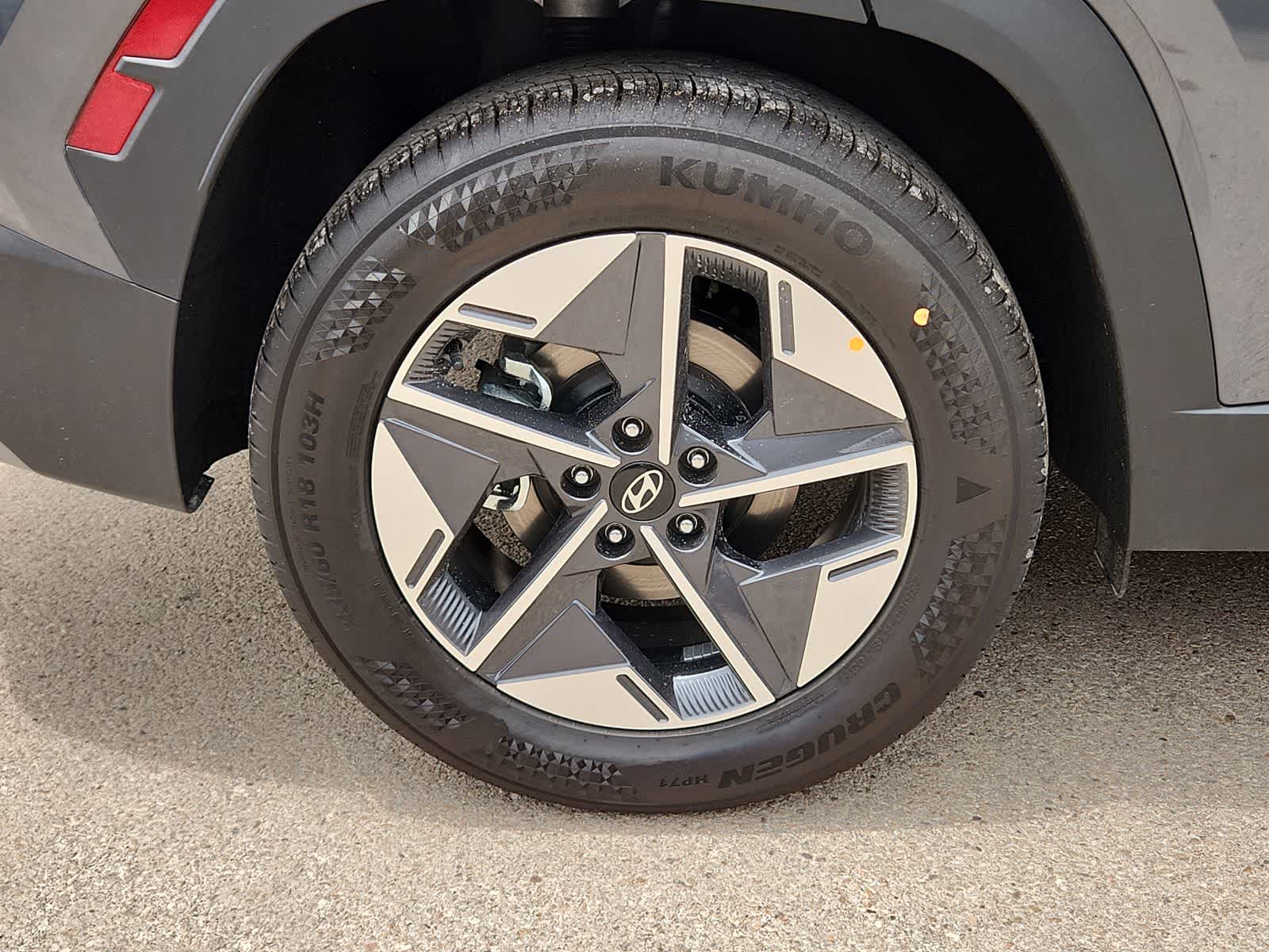 new 2025 Hyundai Tucson car, priced at $35,045
