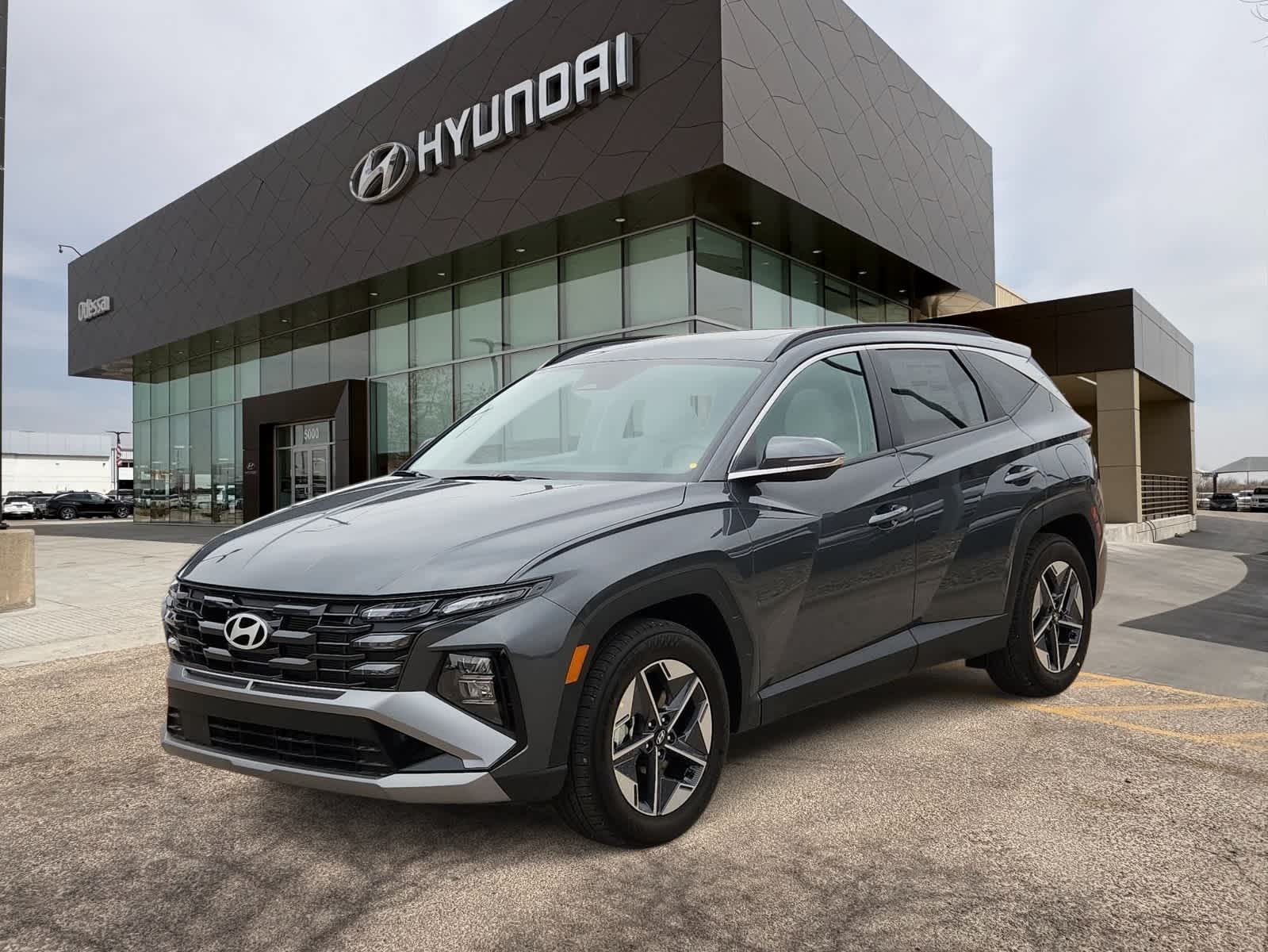 new 2025 Hyundai Tucson car, priced at $35,045