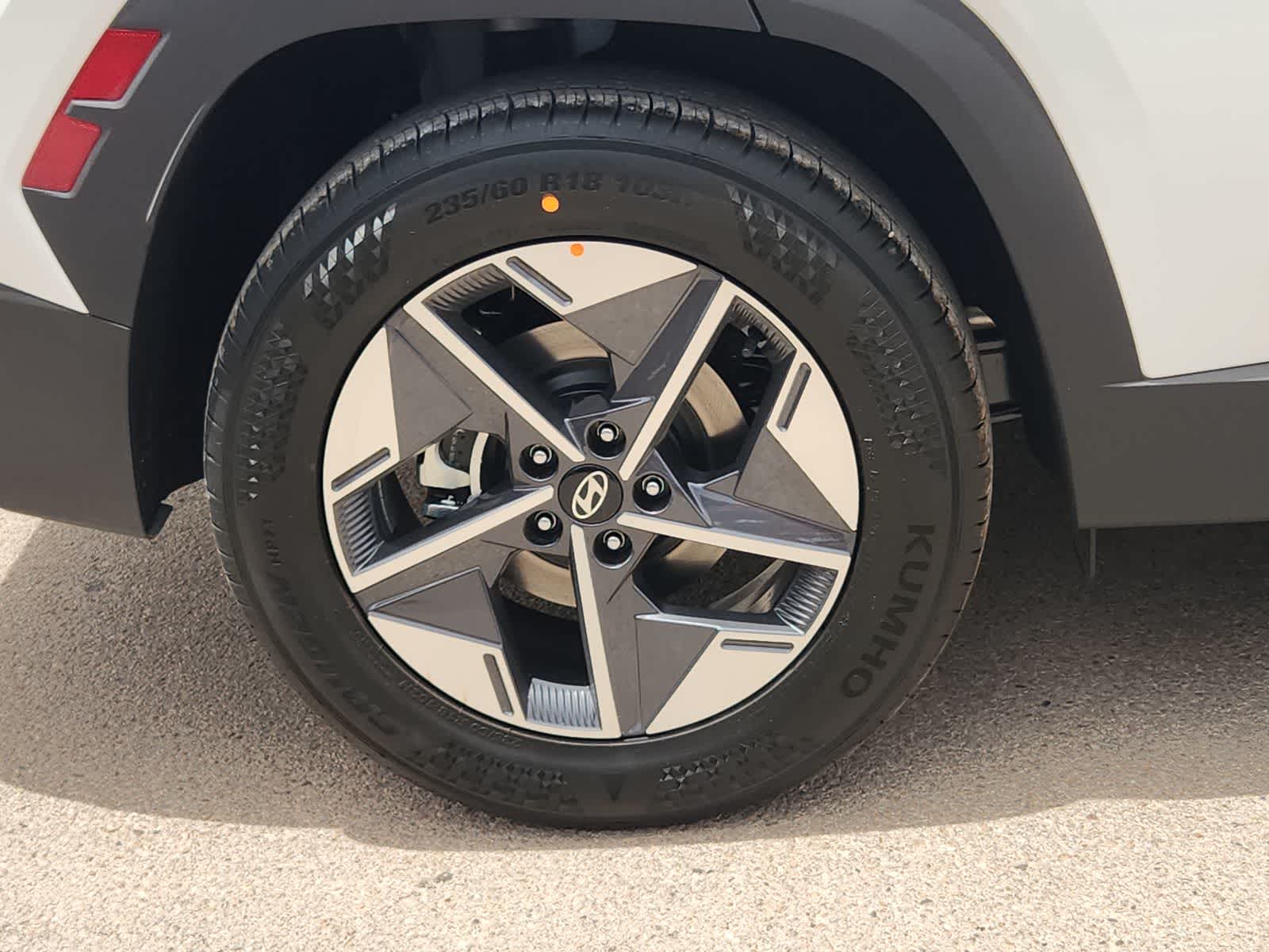 new 2025 Hyundai Tucson car, priced at $35,575