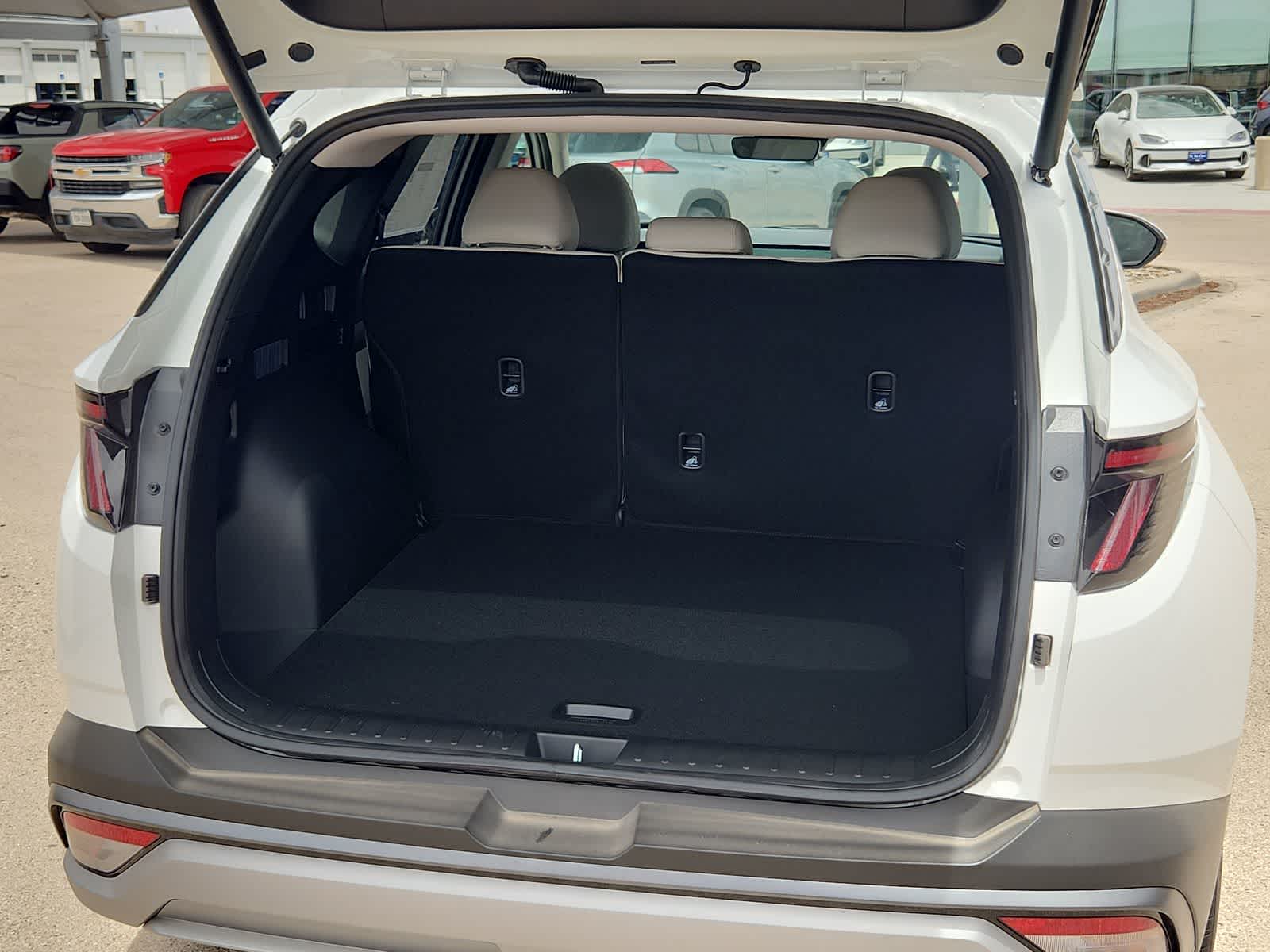 new 2025 Hyundai Tucson car, priced at $35,575
