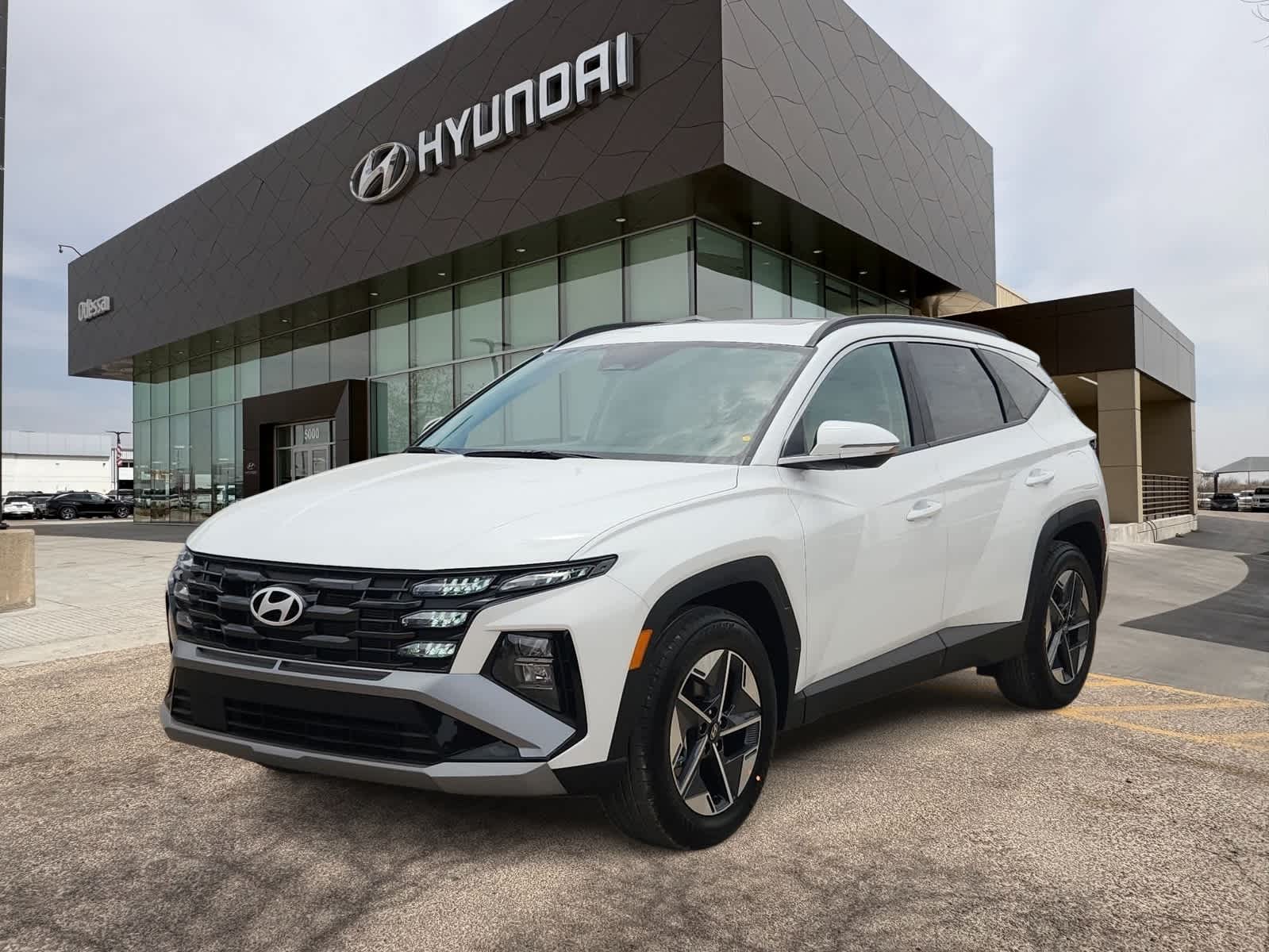 new 2025 Hyundai Tucson car, priced at $35,575