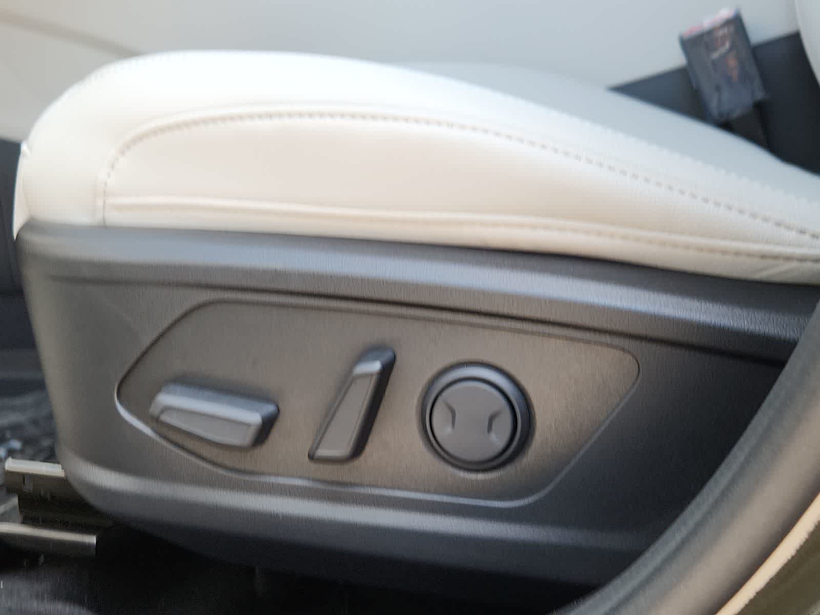 used 2025 Hyundai Tucson car, priced at $31,999