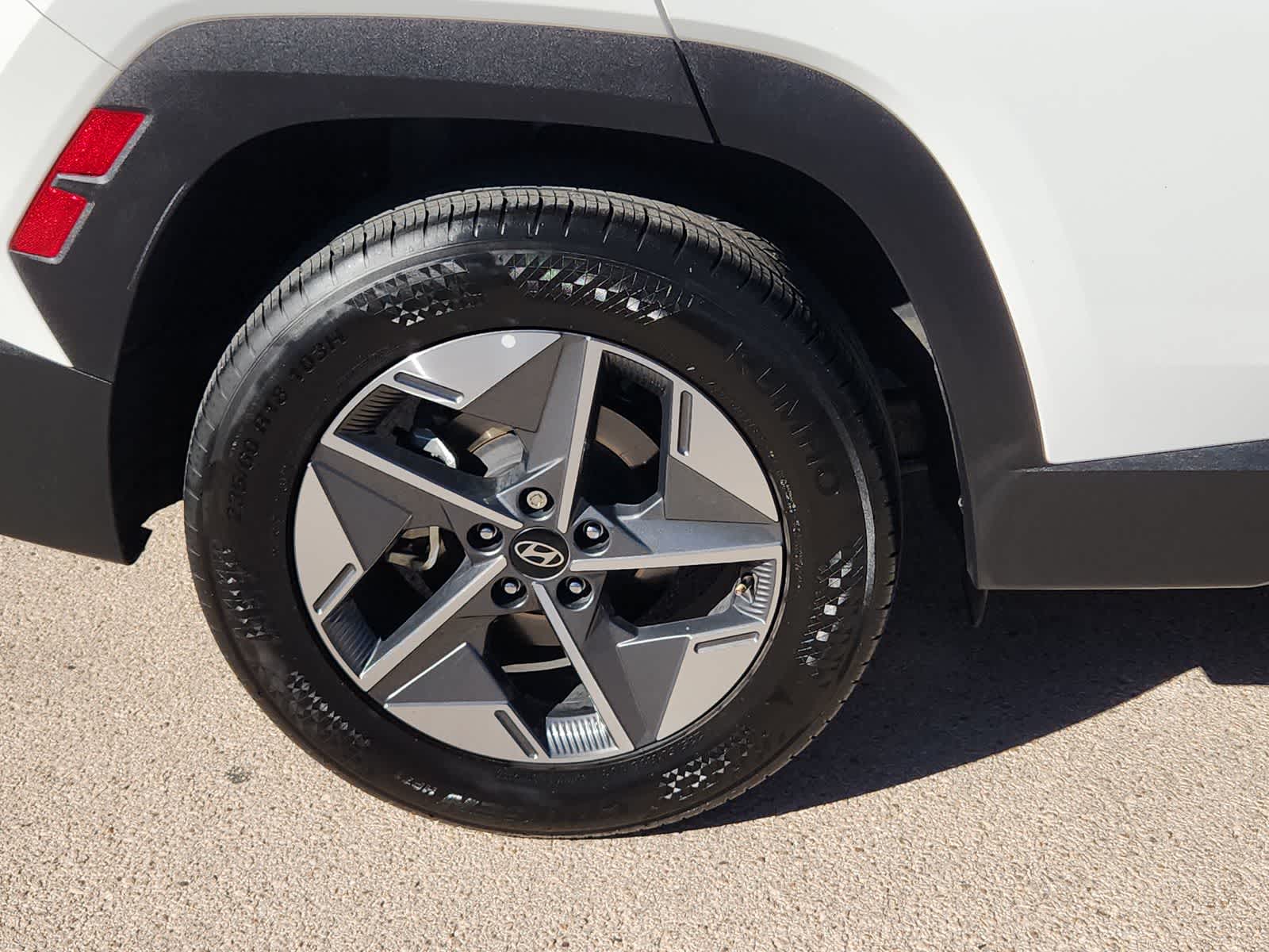 used 2025 Hyundai Tucson car, priced at $29,487