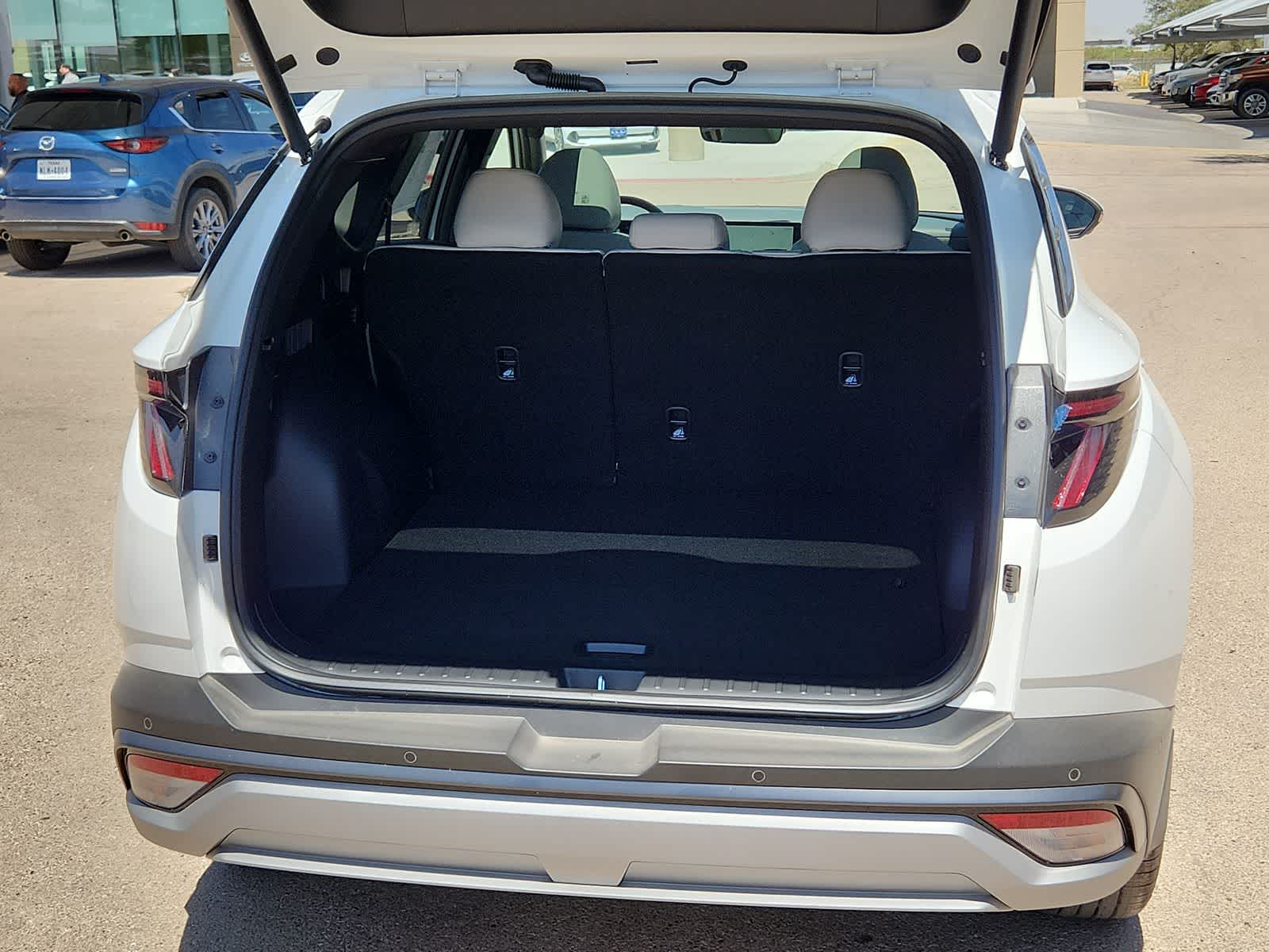new 2025 Hyundai Tucson car, priced at $41,195