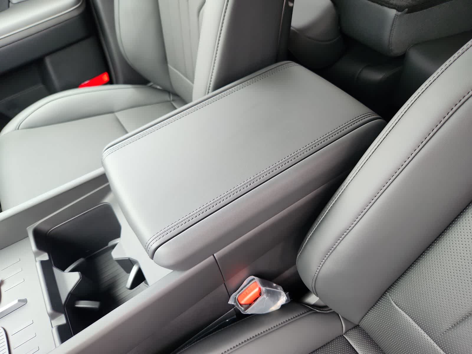 new 2025 Hyundai Santa Fe Hybrid car, priced at $40,514