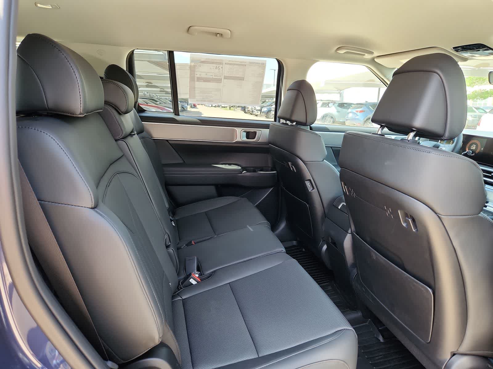 new 2025 Hyundai Santa Fe car, priced at $39,014