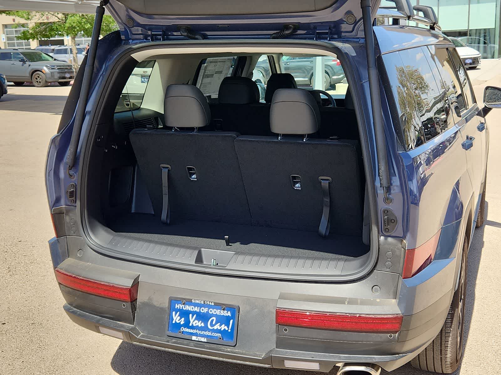 new 2025 Hyundai Santa Fe car, priced at $39,014