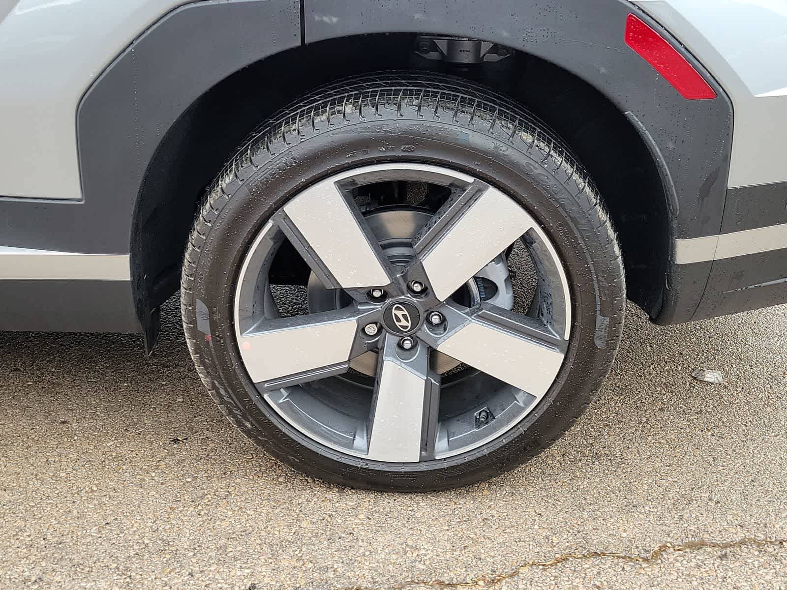 new 2025 Hyundai Santa Fe Hybrid car, priced at $48,709