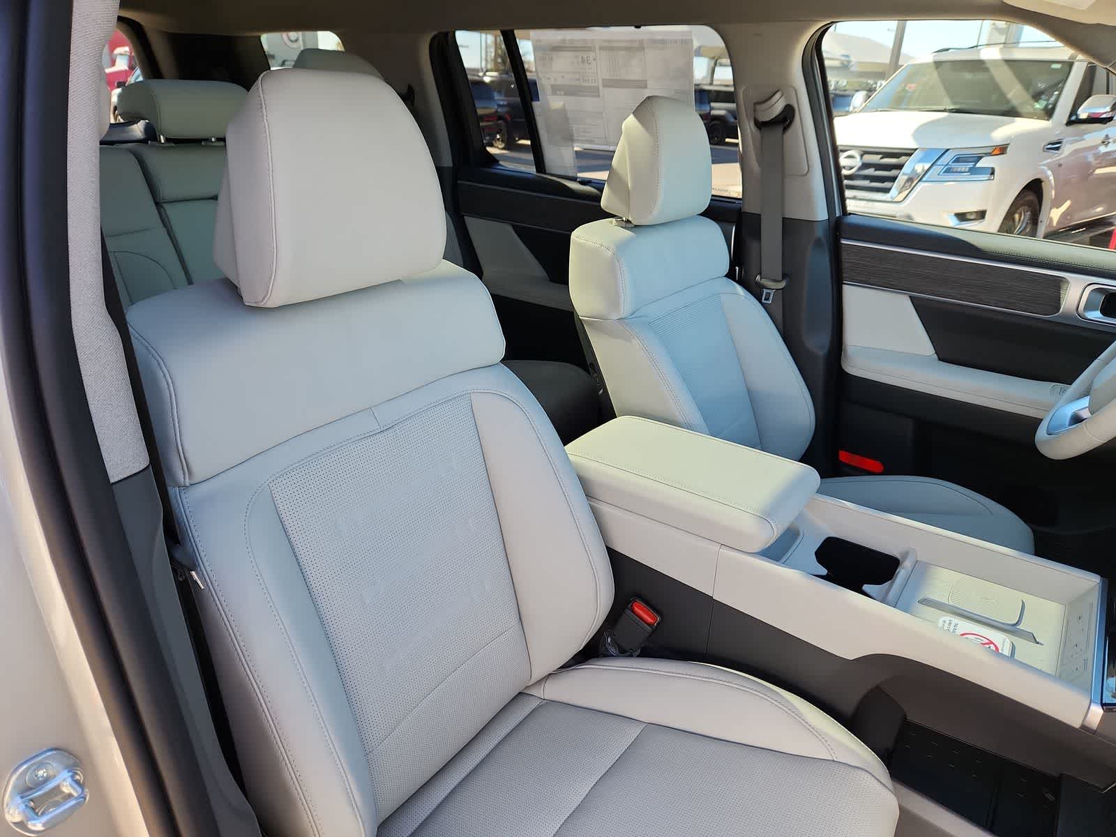 new 2025 Hyundai Santa Fe Hybrid car, priced at $48,709