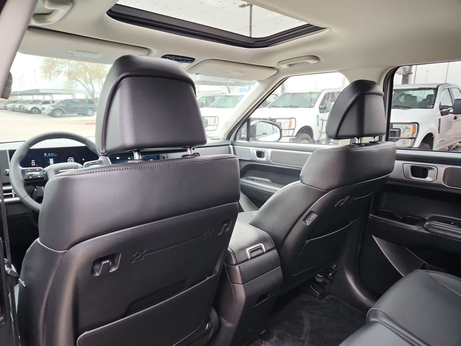 used 2024 Hyundai Santa Fe car, priced at $31,988