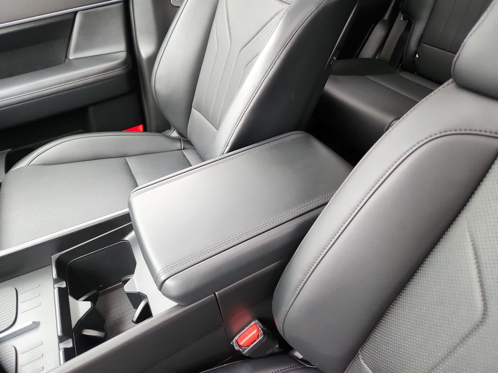 used 2024 Hyundai Santa Fe car, priced at $31,988