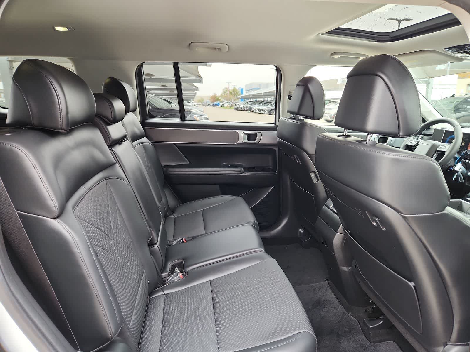 used 2024 Hyundai Santa Fe car, priced at $31,988